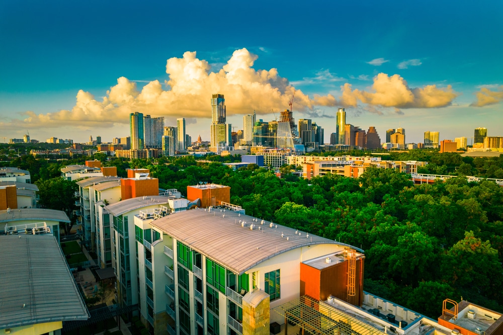 Amazing,Sunset,Over,Modern,Condo,Towers,And,Growing,Cityscape,Of